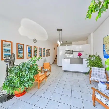 Ali Baba Apart Готель *